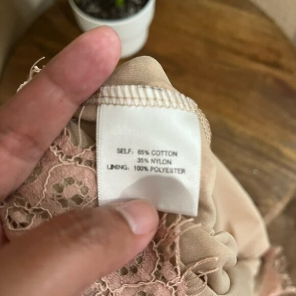 LACE SLEEVELESS TOP - Picture 8 of 9